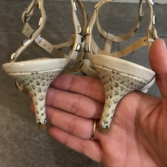 BCBGenerarion Niro stud kitten heels - Picture 8 of 8